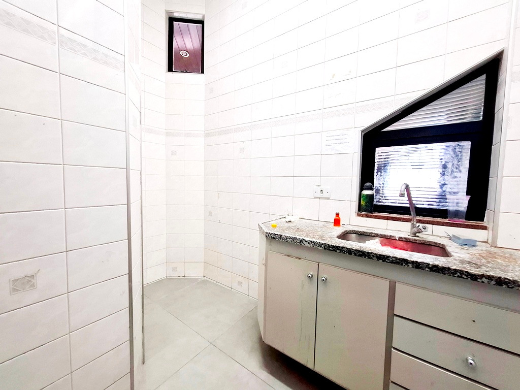 Loja / Salão / Ponto Comercial para aluguel no Centro: 