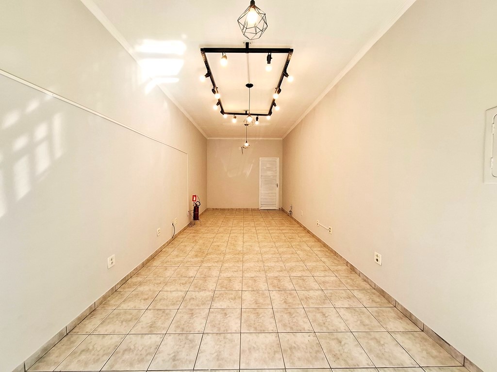 Loja / Salão / Ponto Comercial para aluguel no Centro: 