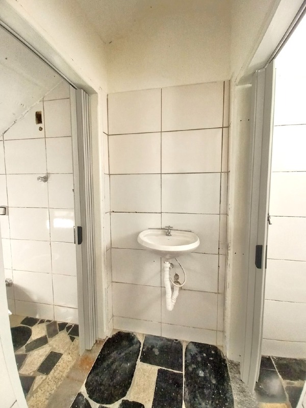 Loja / Salão / Ponto Comercial para aluguel no Parque Residencial Santa Eulália: 