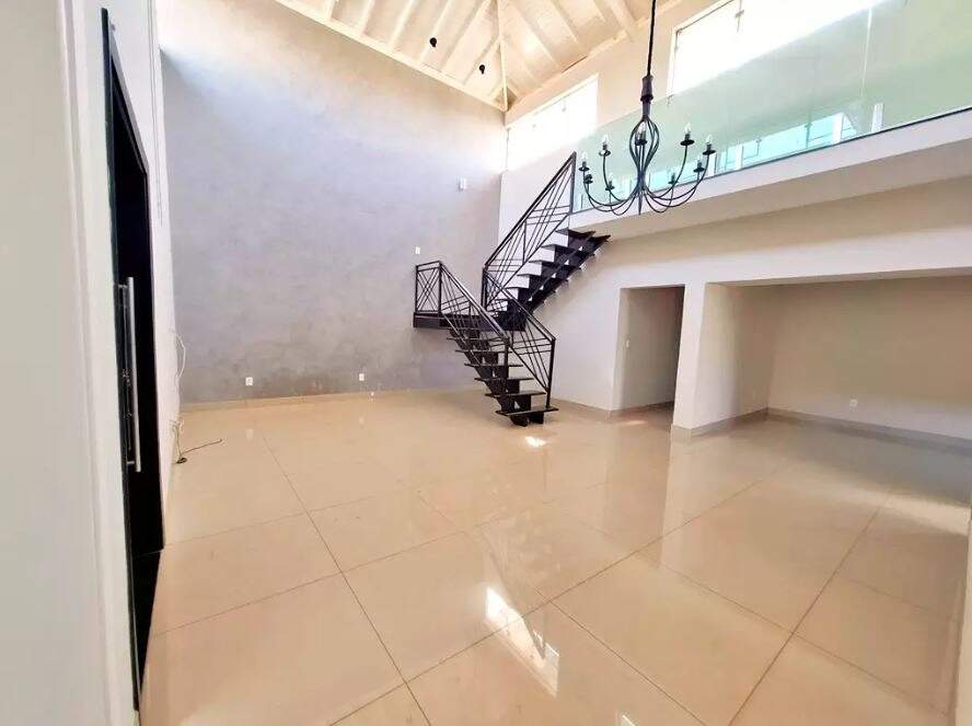 Casa em Condomínio à venda no Vale das Oliveiras: 