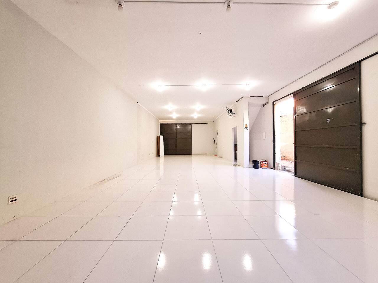 Loja / Salão / Ponto Comercial para aluguel no Jardim Parque Novo Mundo: 
