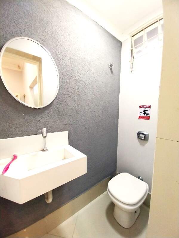 Casa Comercial para aluguel no Centro: 