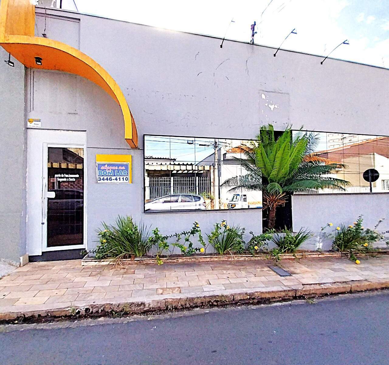Casa Comercial para aluguel no Centro: 