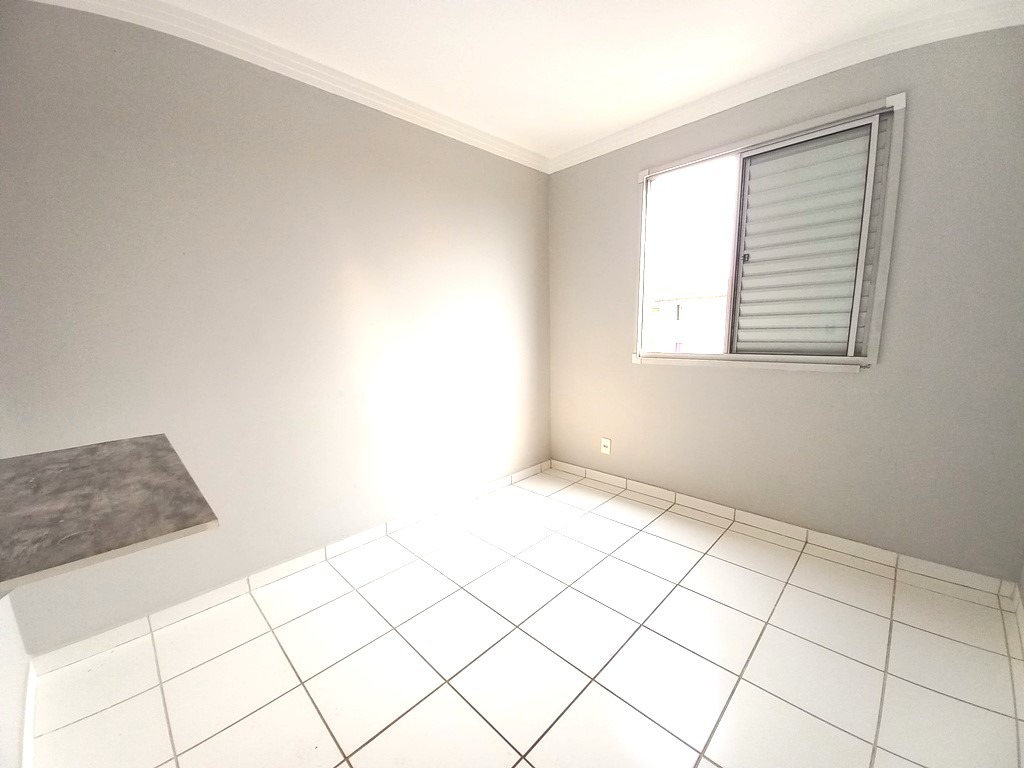 Apartamento à venda no Residencial Rubi: 