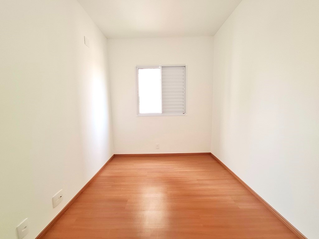Apartamento para aluguel no Jardim Santa Adélia: 