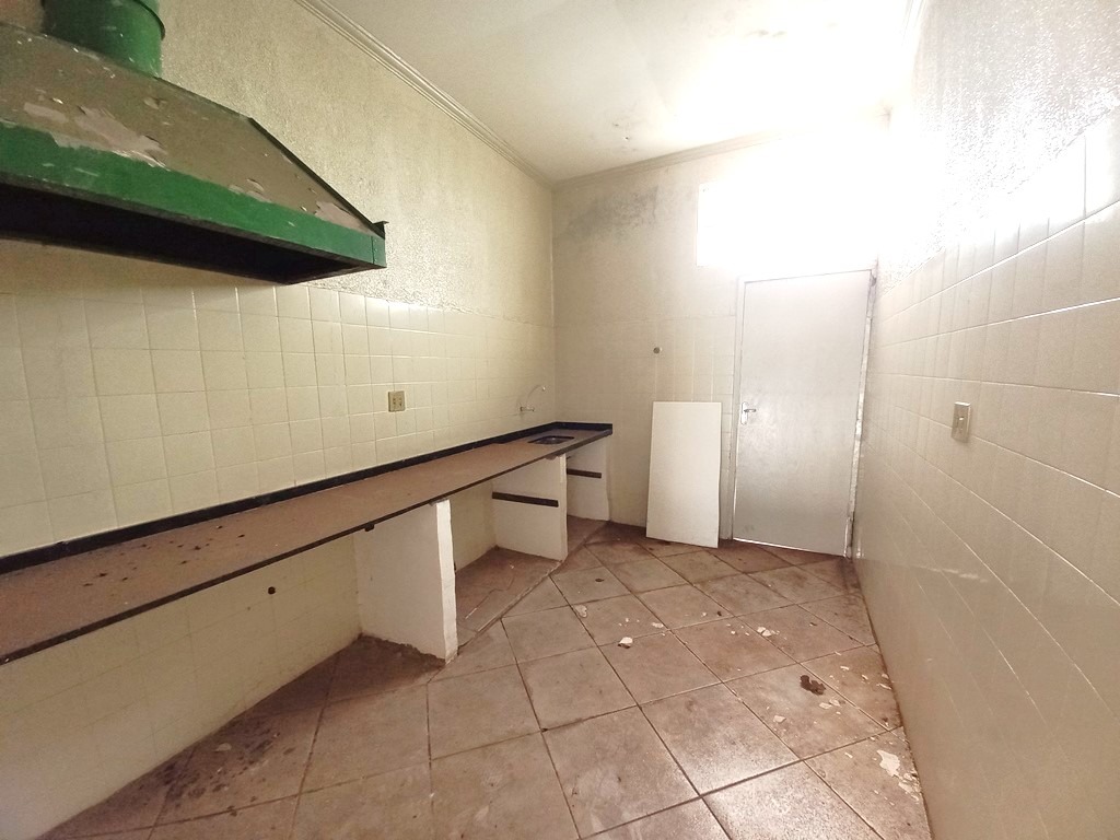 Loja / Salão / Ponto Comercial para aluguel no Centro: 