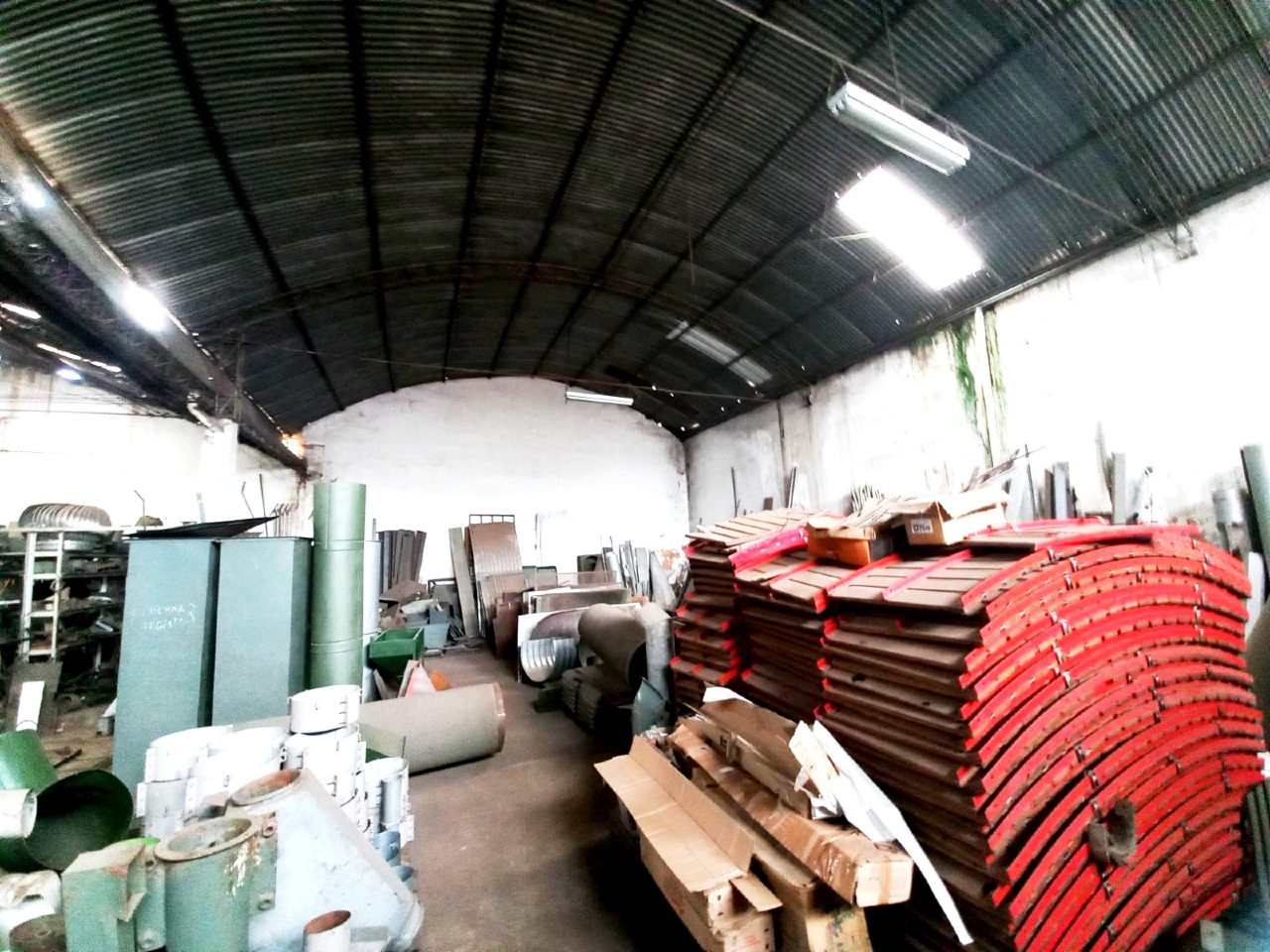 Barracão / Galpão para aluguel no VILA QUEIROZ: 