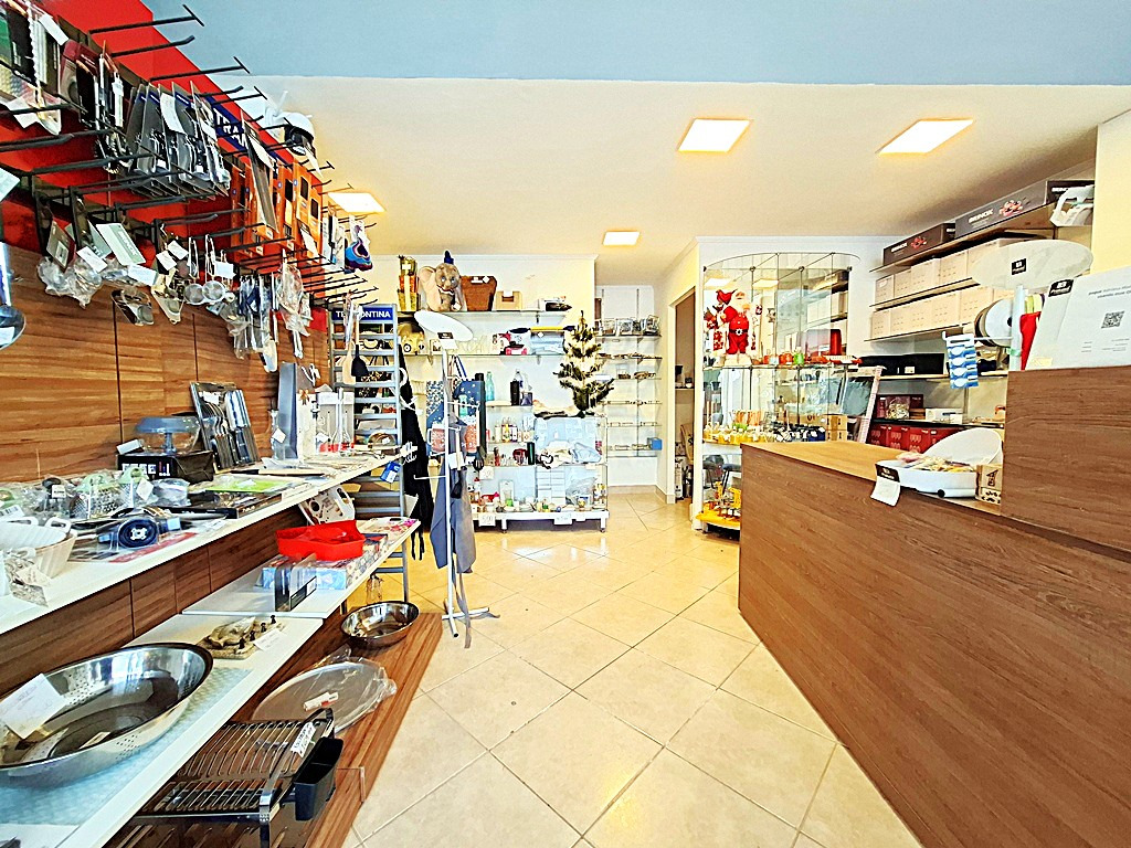 Loja / Salão / Ponto Comercial para aluguel no Centro: 