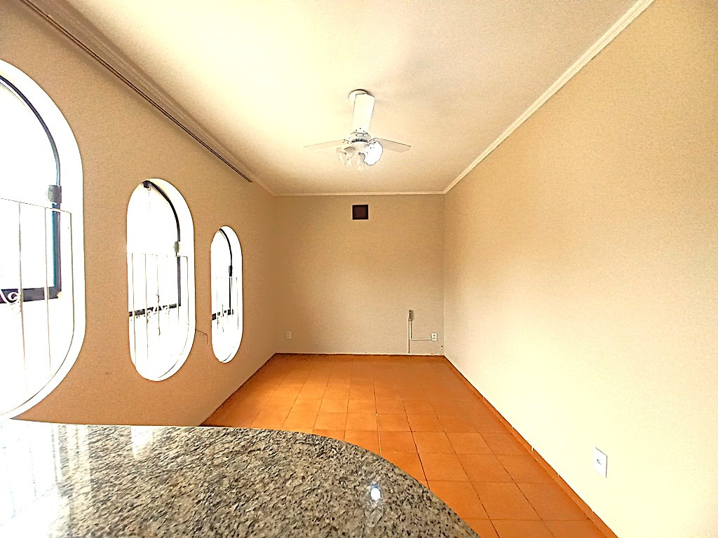 Casa para aluguel no PARQUE REAL: 