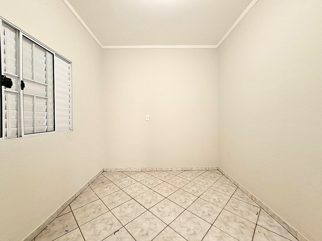 Casa para aluguel no Vila Esteves: 