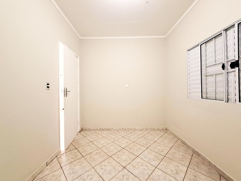 Casa para aluguel no Vila Esteves: 