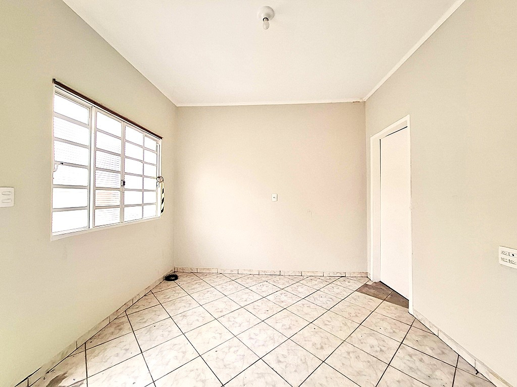 Casa para aluguel no Vila Esteves: 