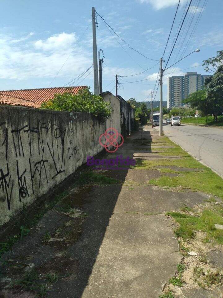 Terreno à venda no Jardim Santa Gertrudes: 