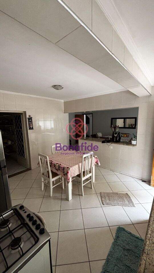 Casa à venda no Jardim Messina: 