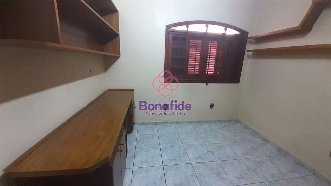 Casa à venda no Jardim Tannus: 