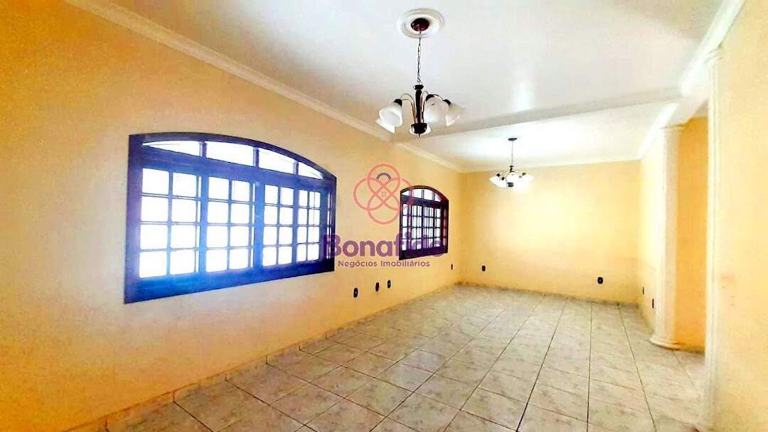 Casa à venda no Jardim Tannus: 