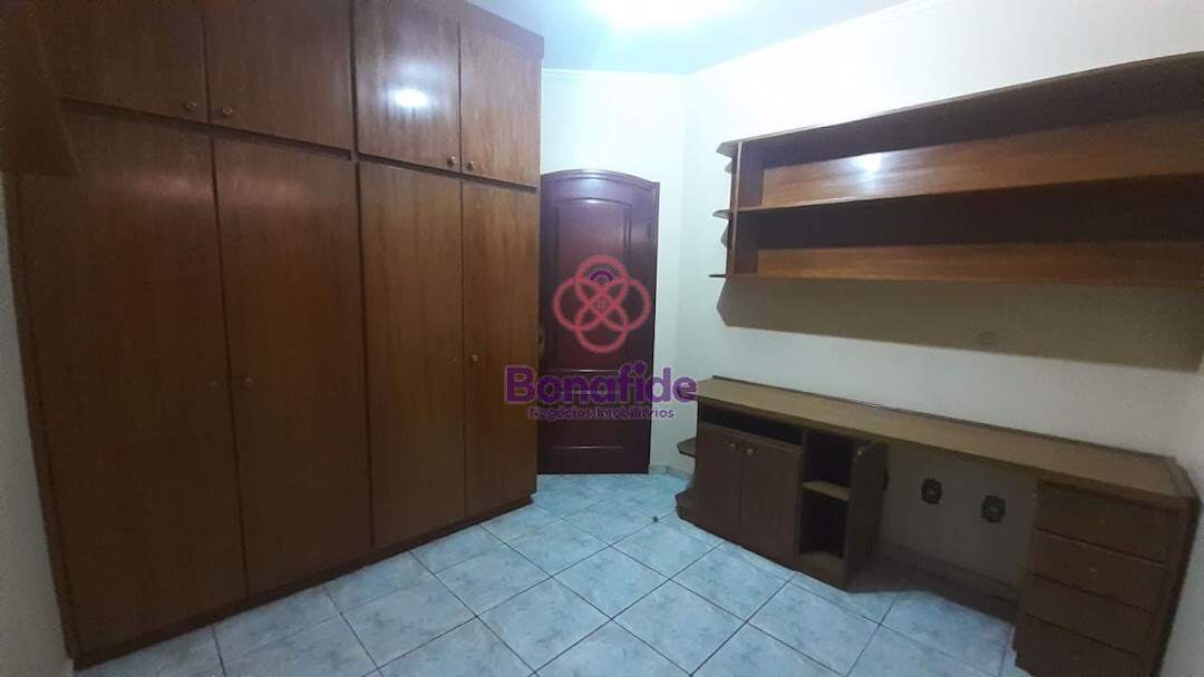 Casa à venda no Jardim Tannus: 