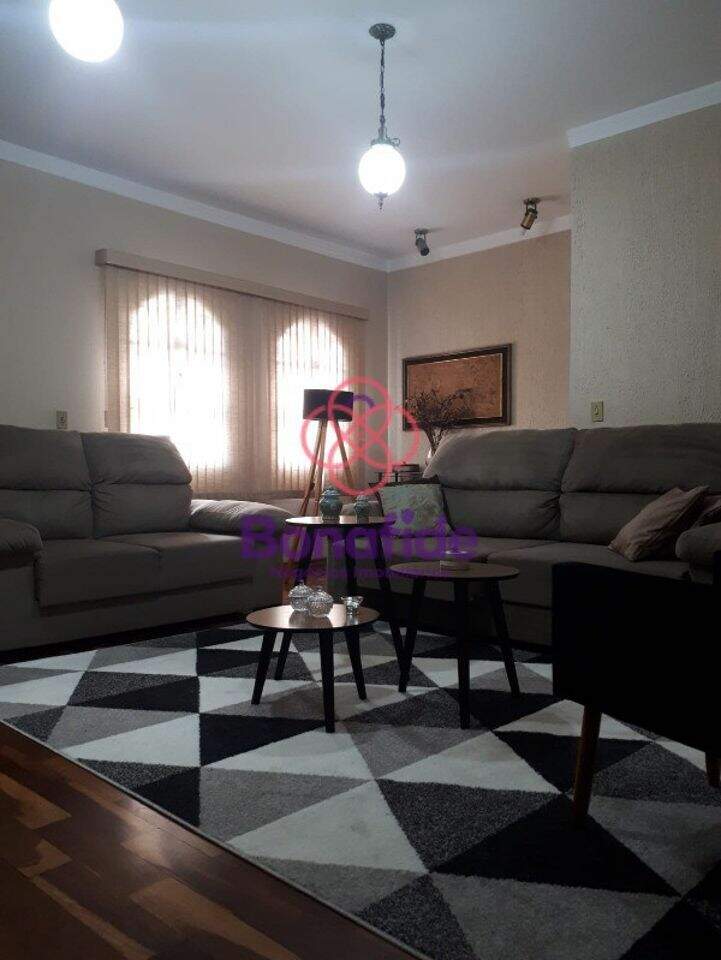 Casa à venda no Jardim Petrópolis: 