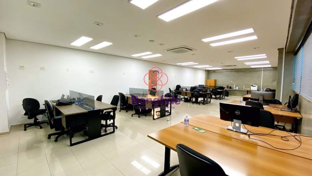 Galpão à venda no Macuco: 