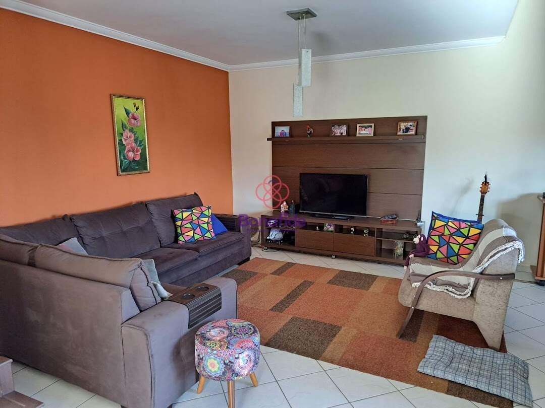 Casa à venda no Jardim da Fonte: 