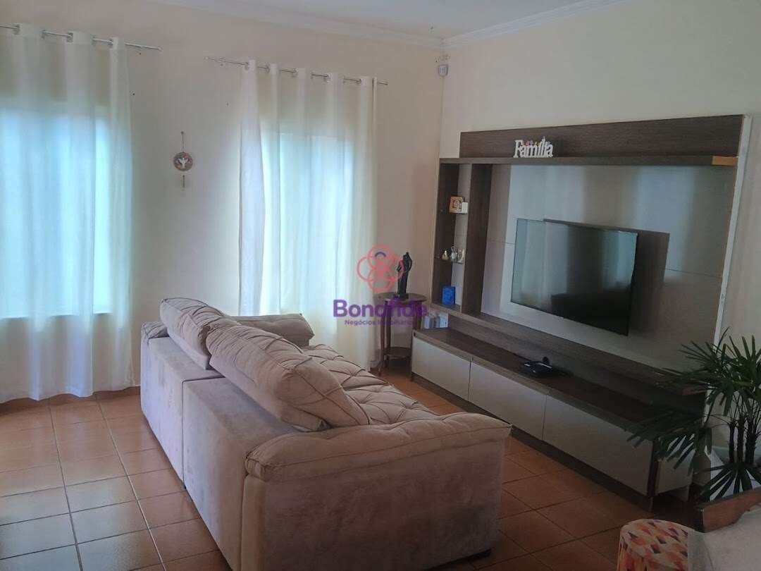 Casa à venda no Jardim Primavera: 