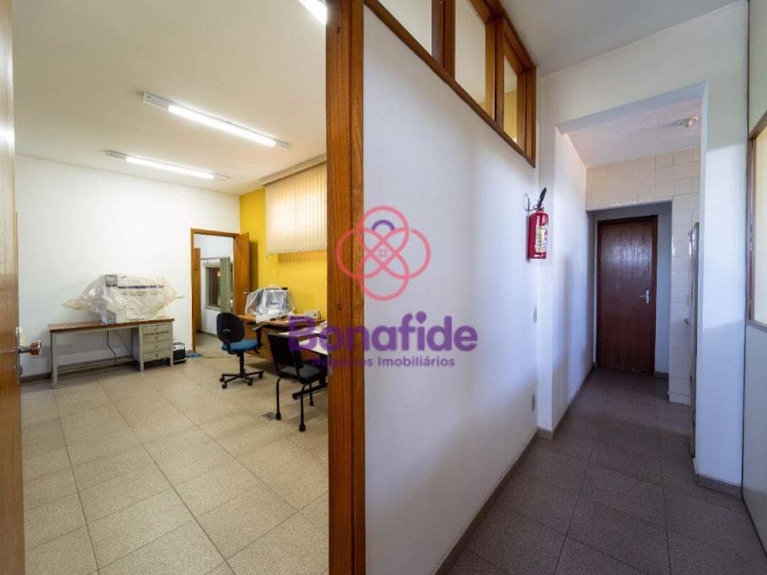 Galpão à venda no Vila Aielo: 