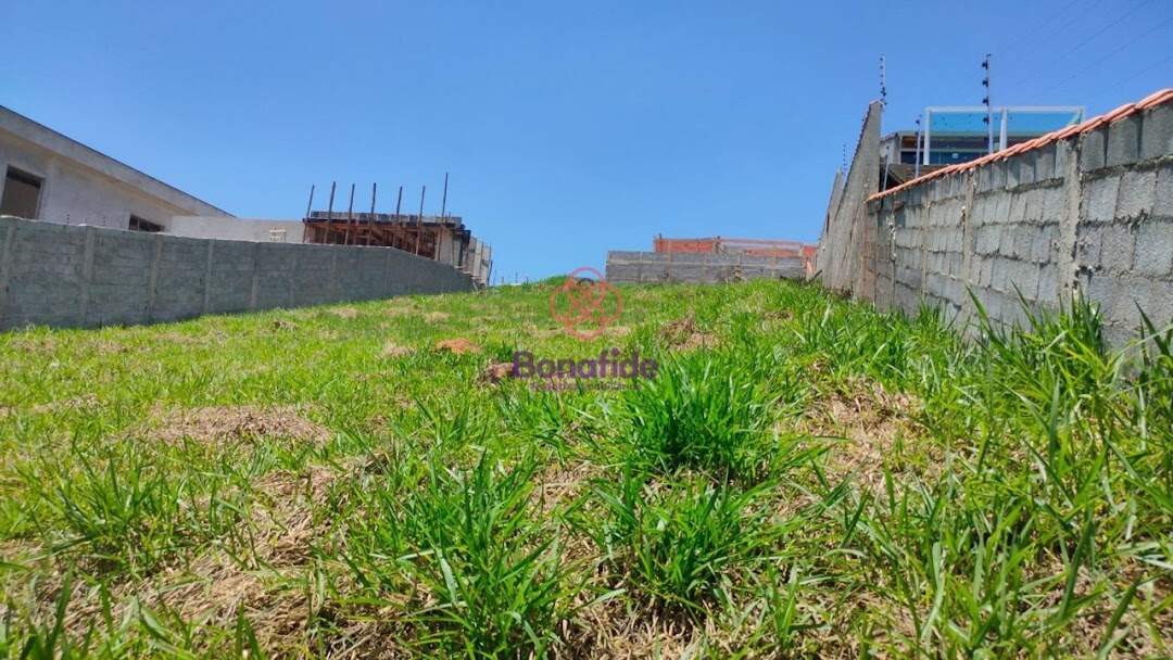 Terreno à venda no Pinheirinho: 