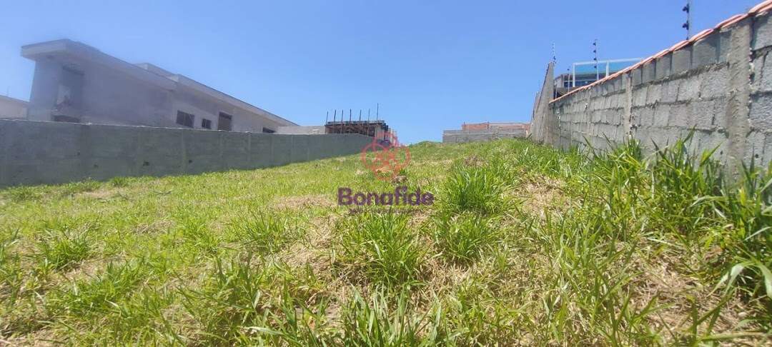 Terreno à venda no Pinheirinho: 