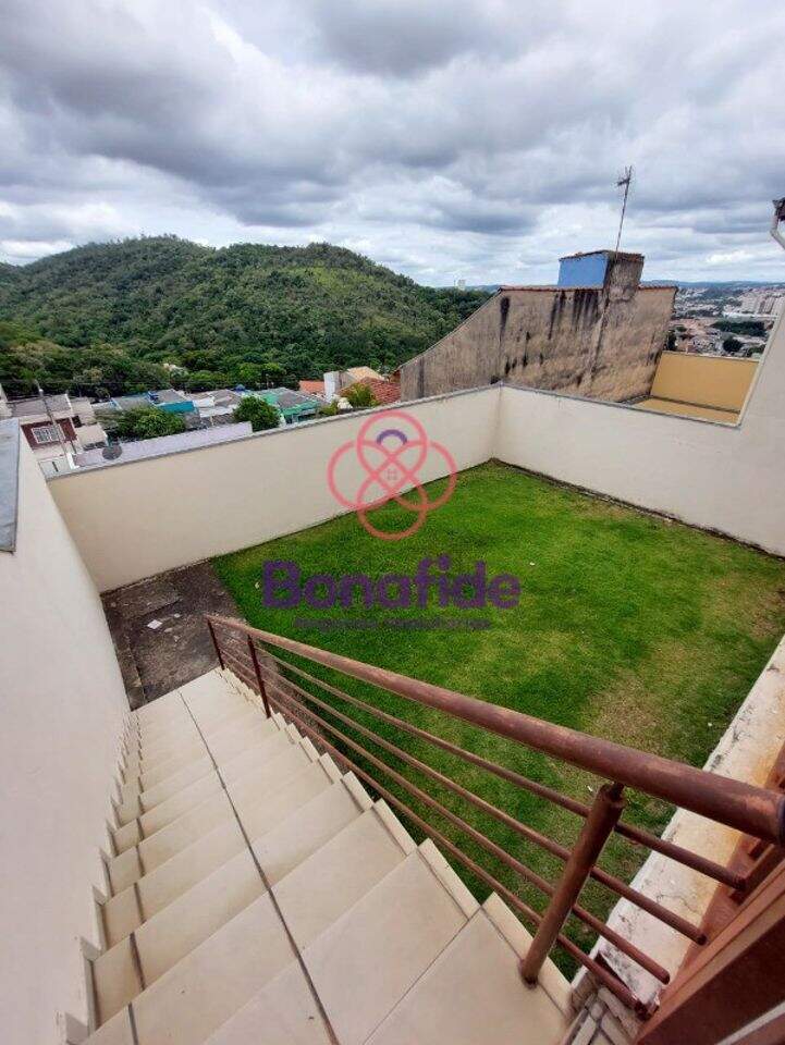 Casa à venda no Jardim Copacabana: 