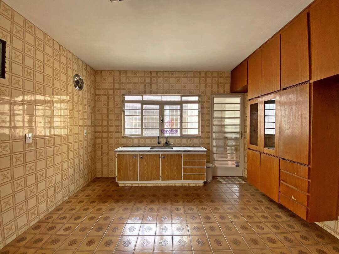 Casa à venda no Jardim Estádio: 