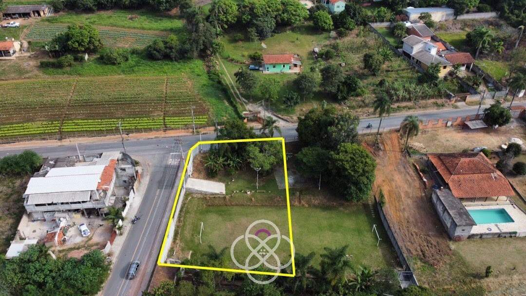 Terreno à venda no Ivoturucaia: 