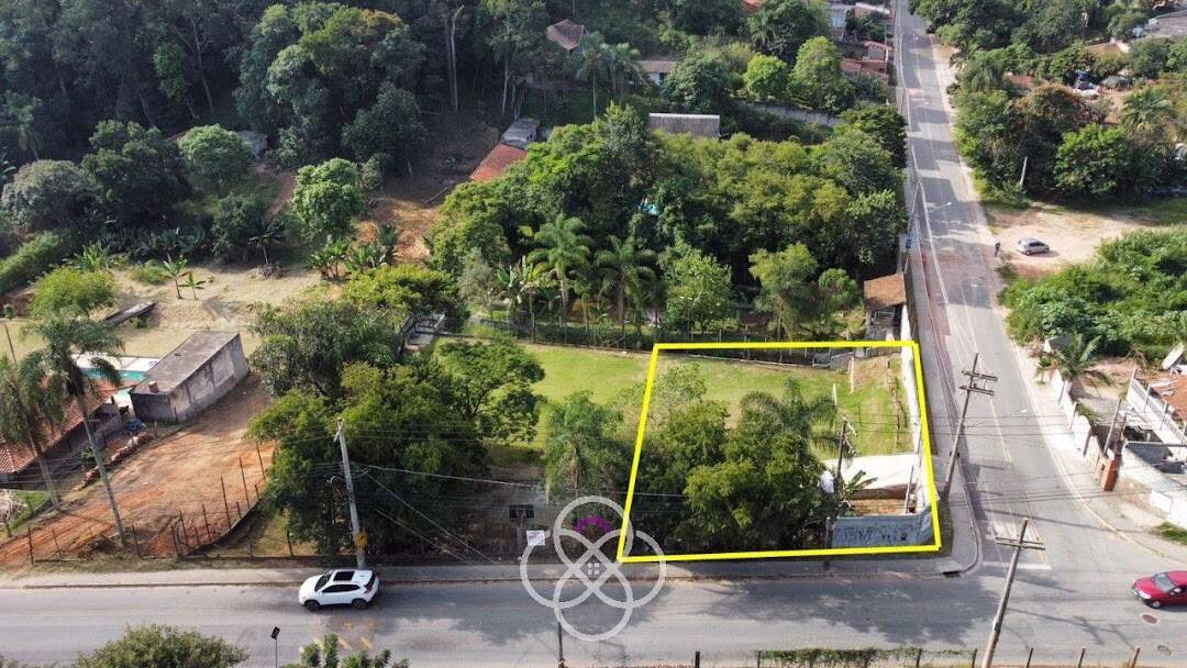 Terreno à venda no Ivoturucaia: 