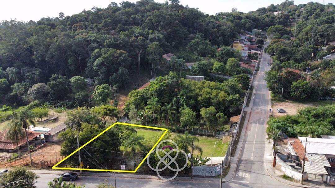 Terreno à venda no Ivoturucaia: 