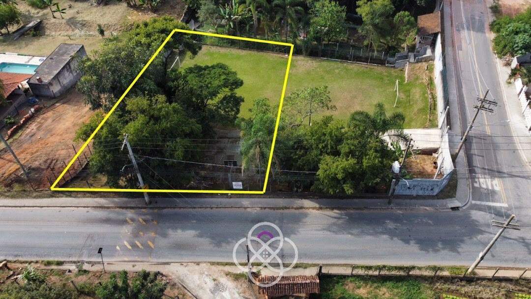 Terreno à venda no Ivoturucaia: 