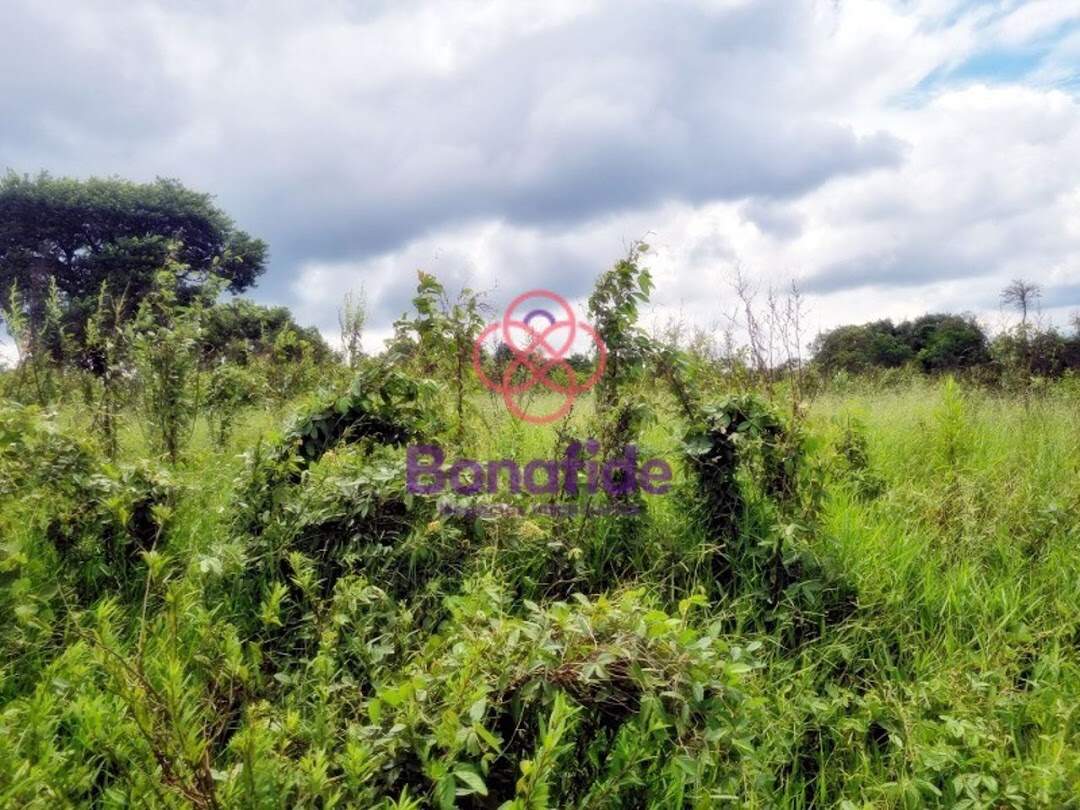 Terreno à venda no Outeiro das Paineiras (Botujuru): 