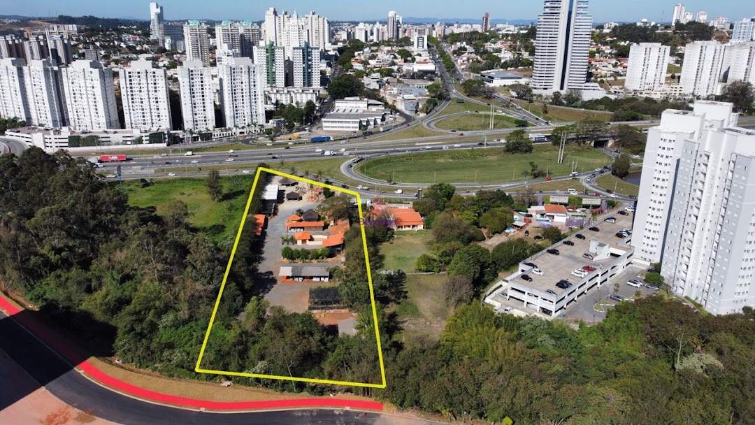 Terreno à venda no Bairro do Moisés: 