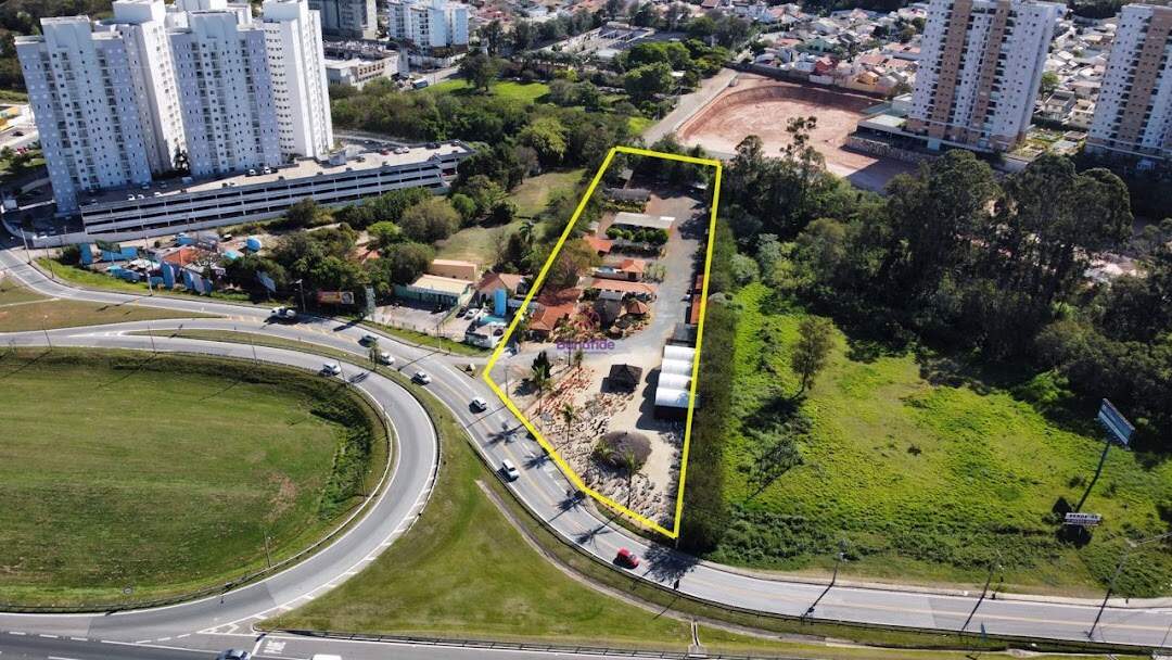 Terreno à venda no Bairro do Moisés: 