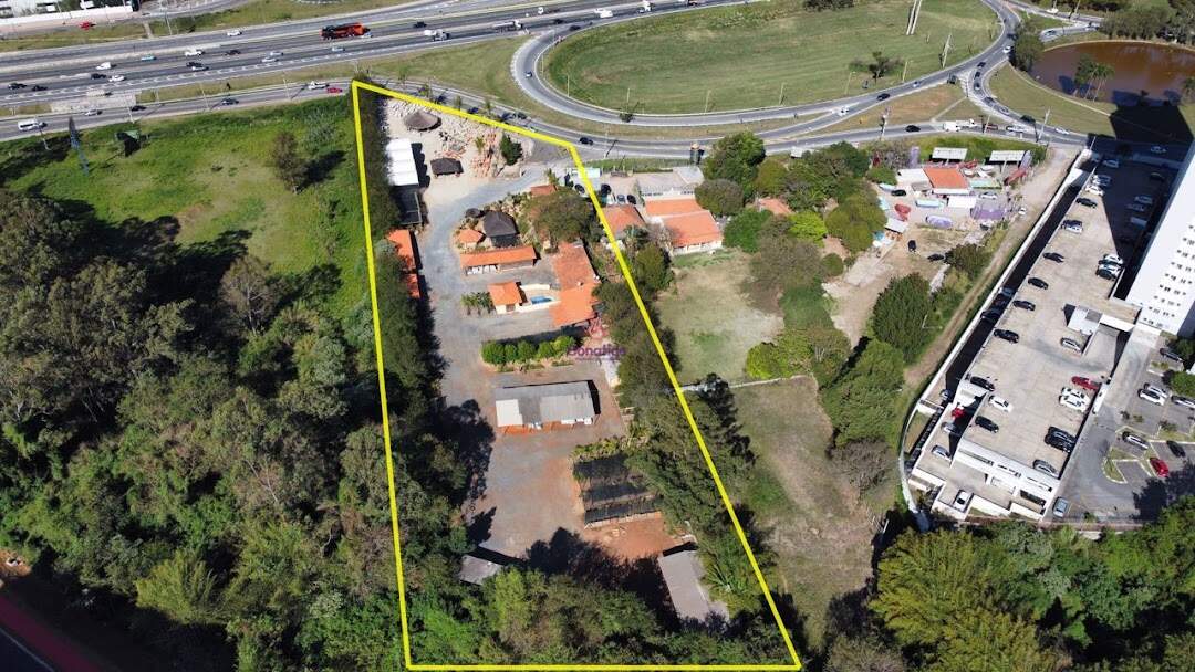 Terreno à venda no Bairro do Moisés: 