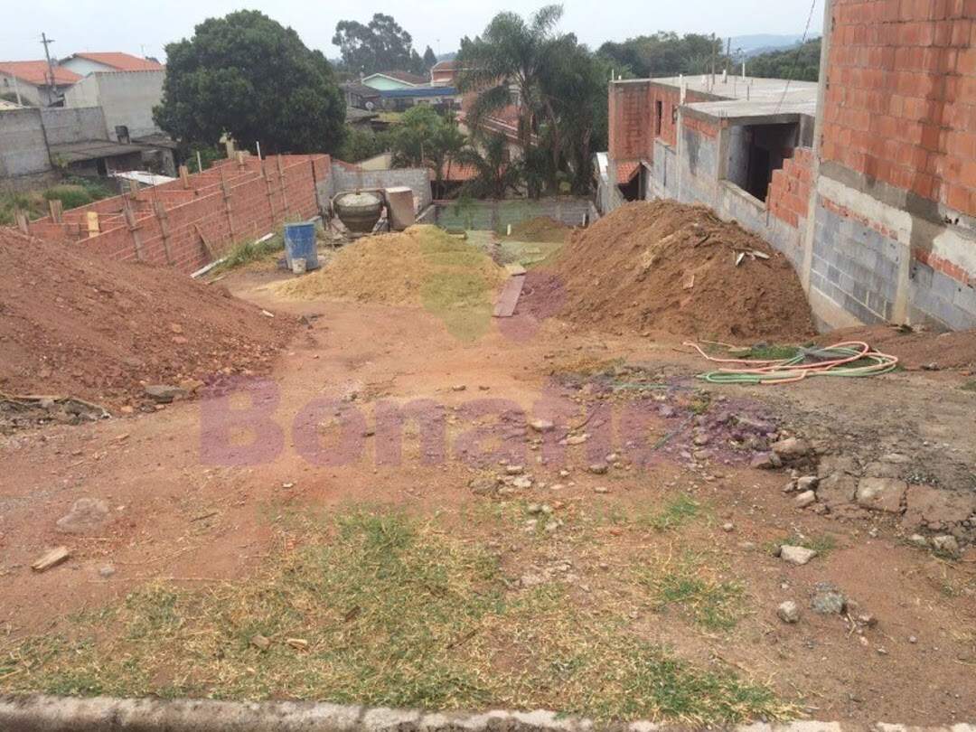 Terreno à venda no Jardim Celeste: 