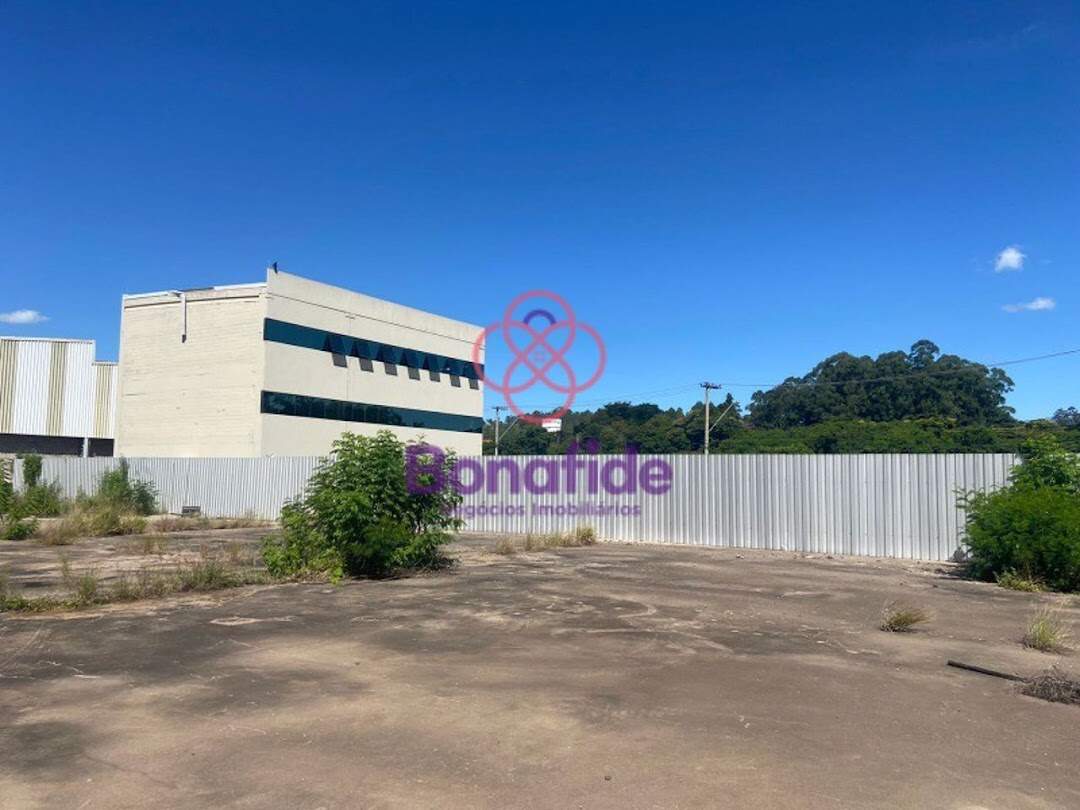 Área à venda no Área Industrial: 