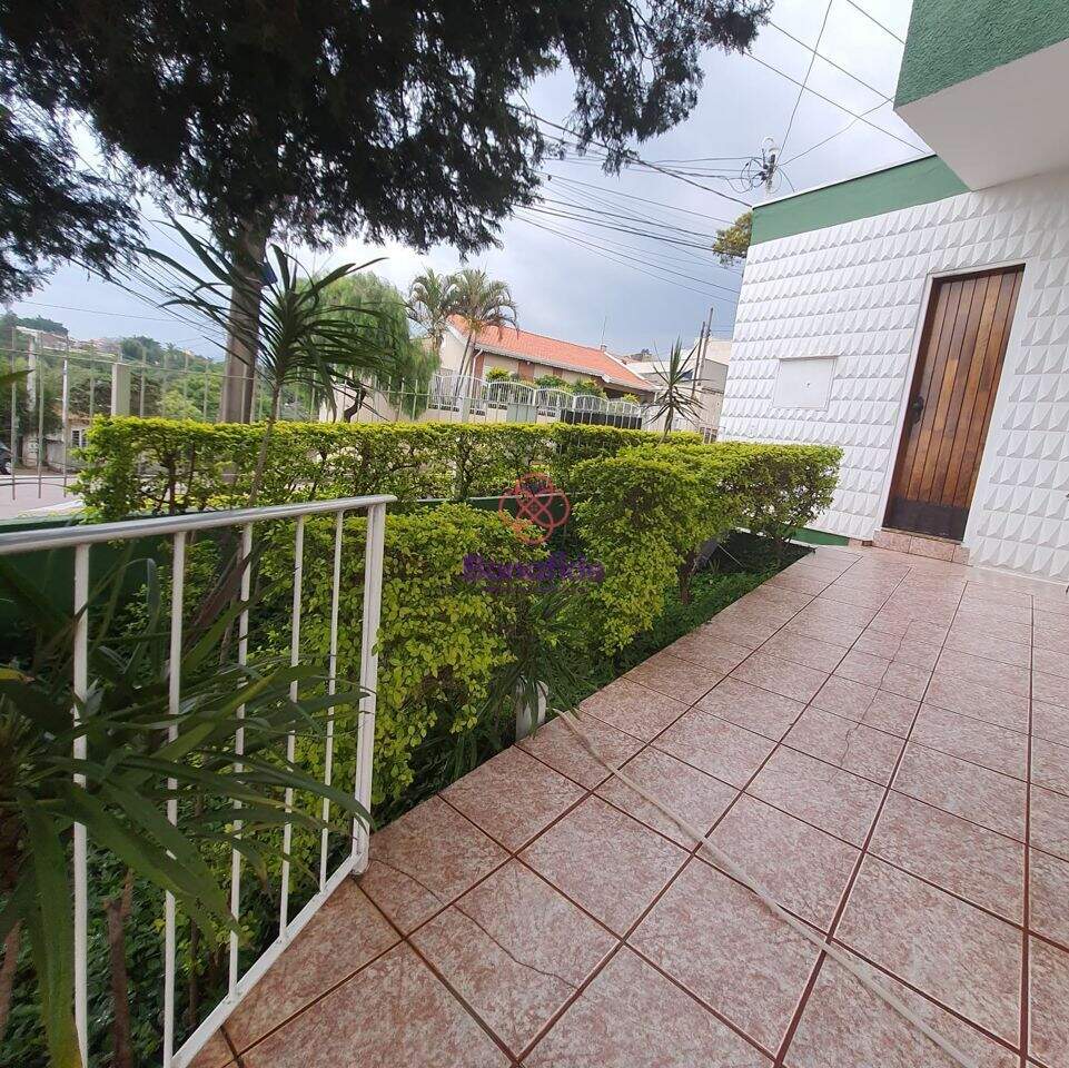 Casa à venda no Jardim Estádio: 