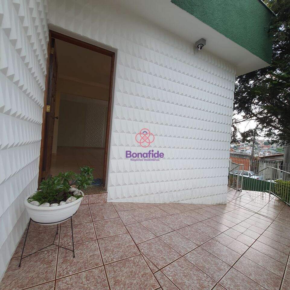 Casa à venda no Jardim Estádio: 