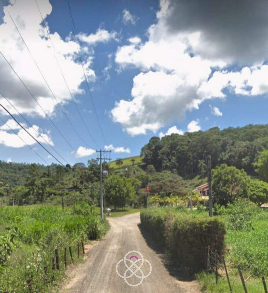 Área à venda no Ivoturucaia: 