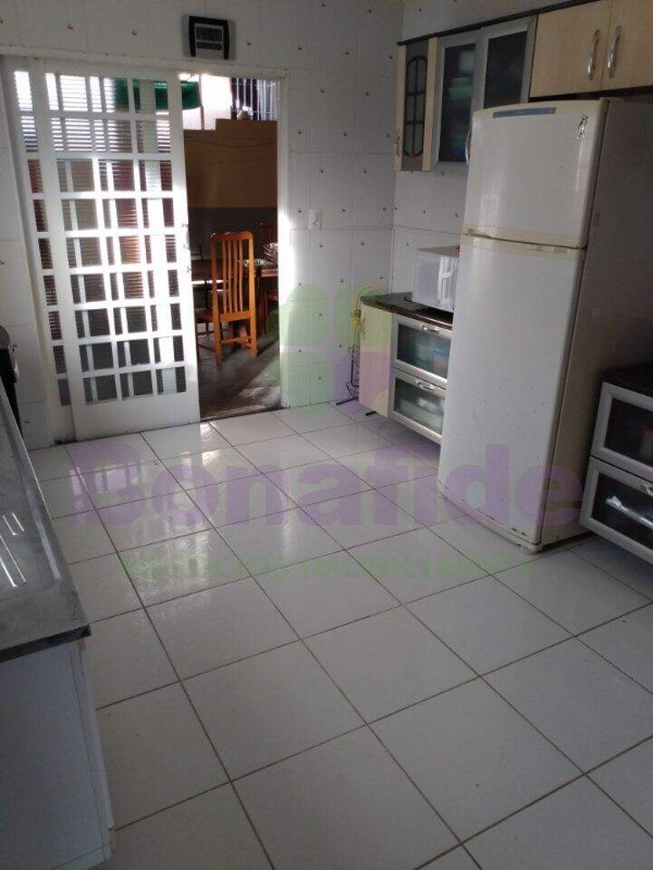 Casa à venda no Jardim do Lago: 