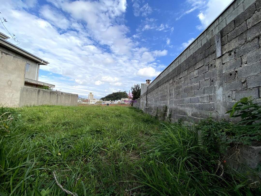 Terreno à venda no Residencial Santa Giovana: 