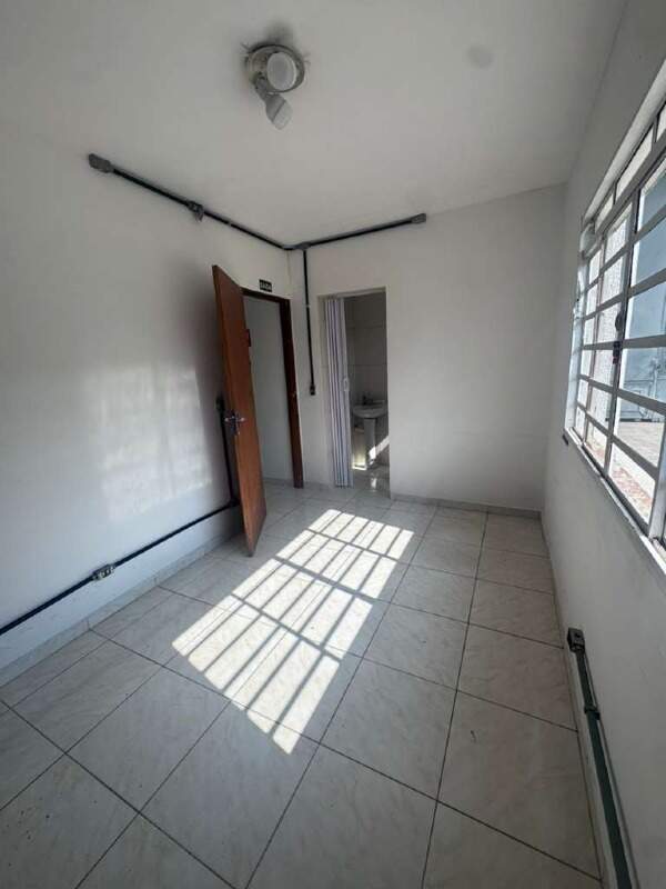 Galpão à venda no Vila Nambi: 