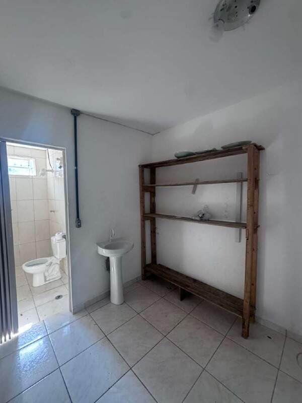 Galpão à venda no Vila Nambi: 