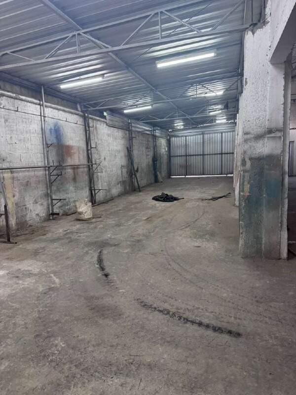 Galpão à venda no Vila Nambi: 