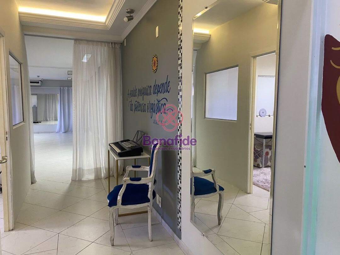 Salão à venda no Vila Vianelo: 