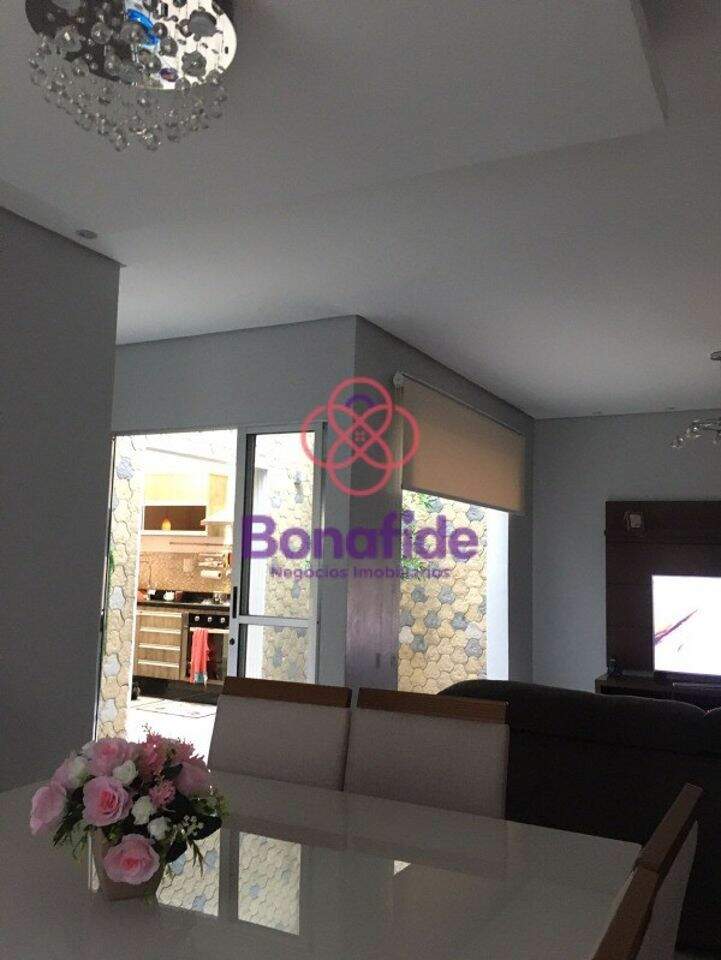 Casa à venda no Jardim Caçula: 